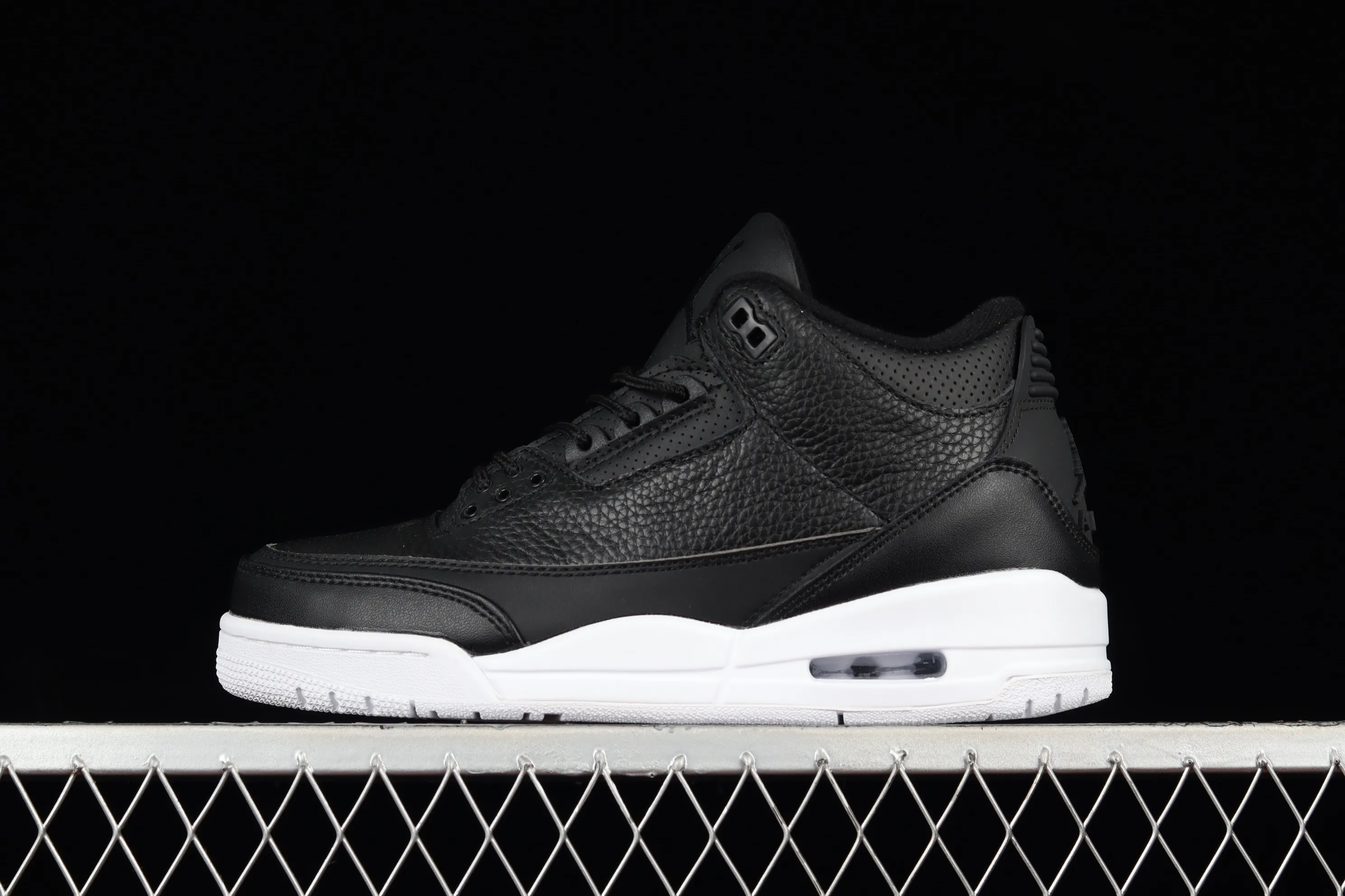 All categories Air Jordan Jordan series basketball shoes Air Jordan 3 Air Jordan 3 Retro "CYBER MONDAY" AJ3 Joe 3 black and white devil 136064-020